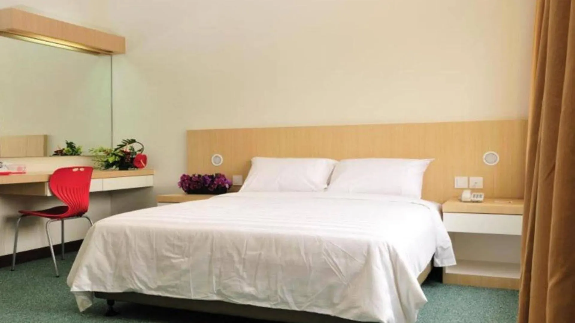 Phoenix Hotel location